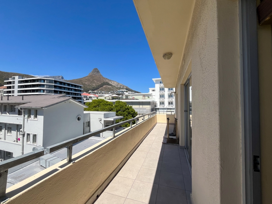 To Let 1 Bedroom Property for Rent in Sea Point Western Cape